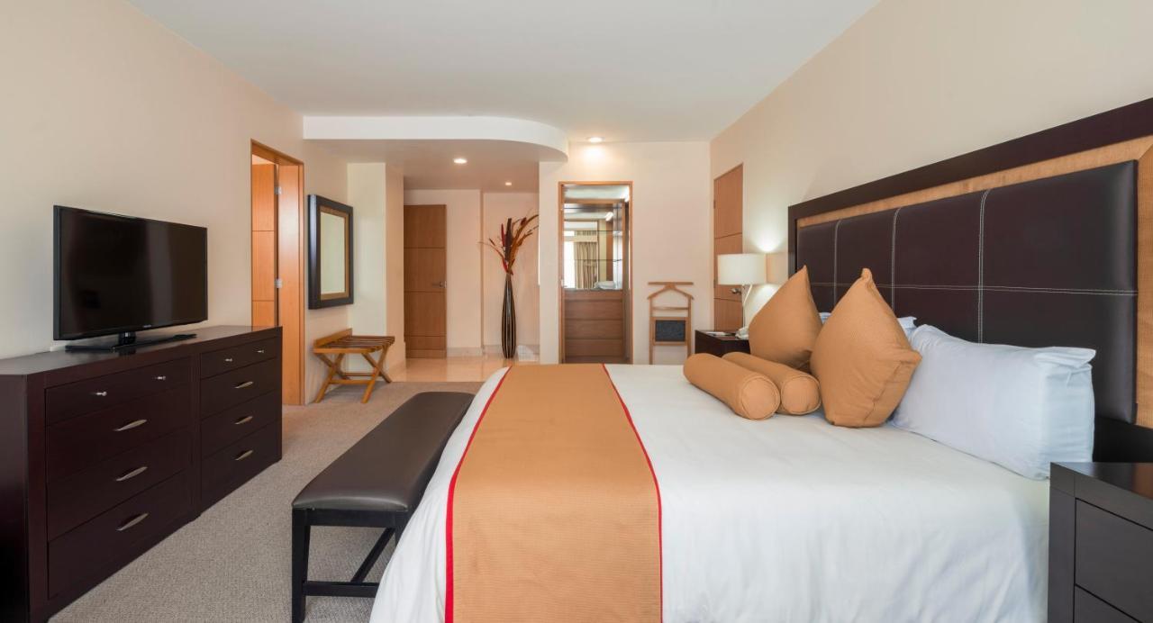 Real Inn Torreón Zewnętrze zdjęcie