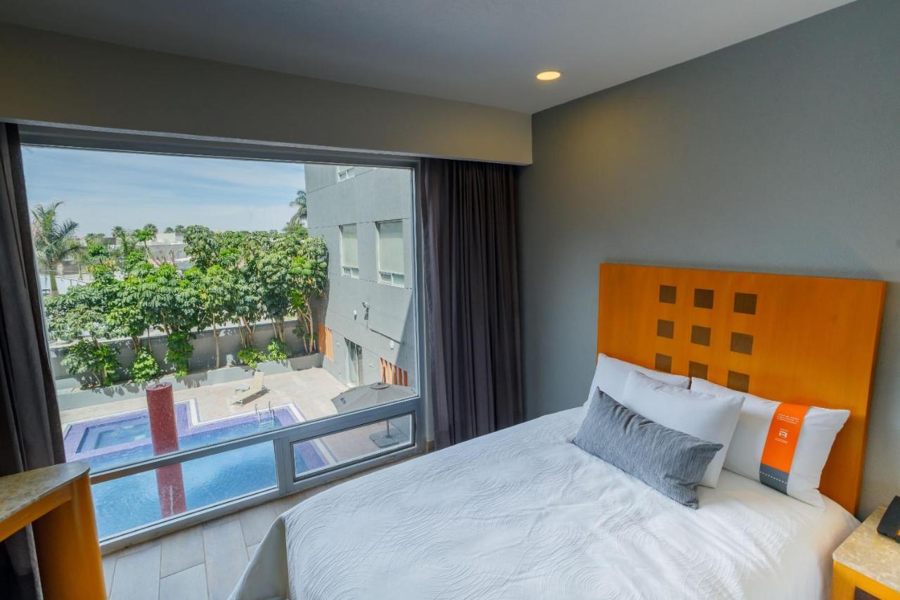 Real Inn Torreón Zewnętrze zdjęcie